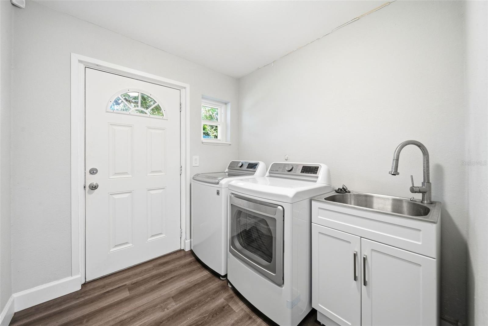 TOLAR TERRACE - Residential