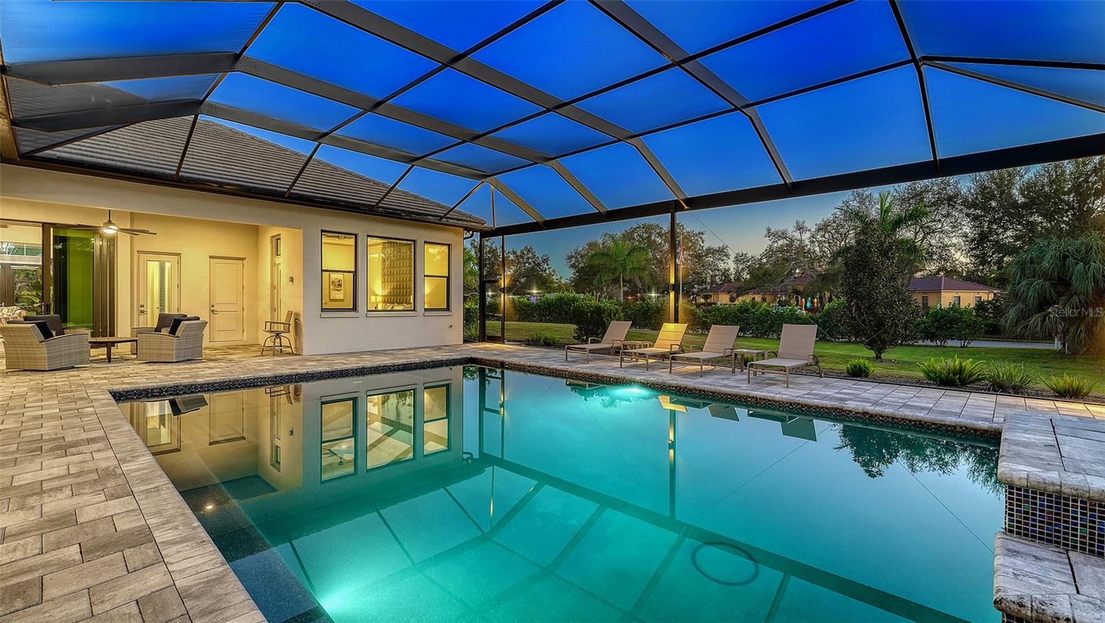 BENEVA OAKS - Residential