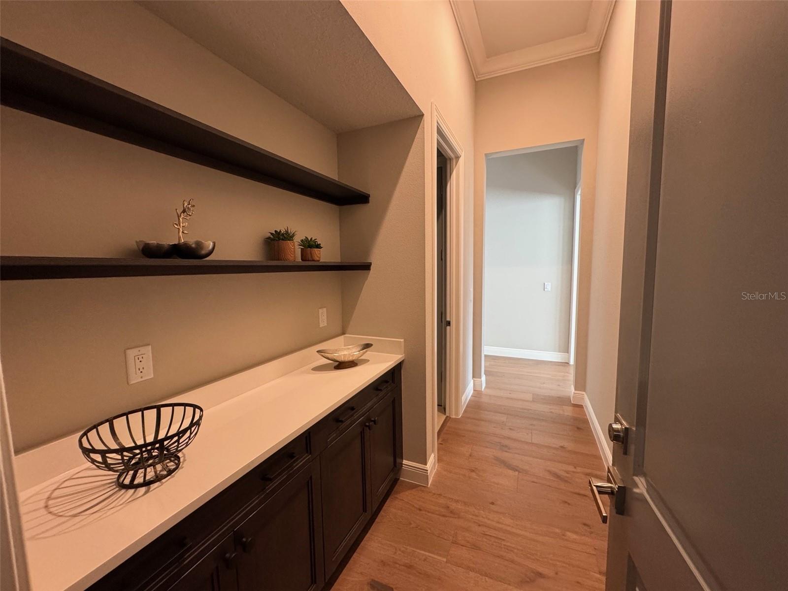 BENEVA OAKS - Residential