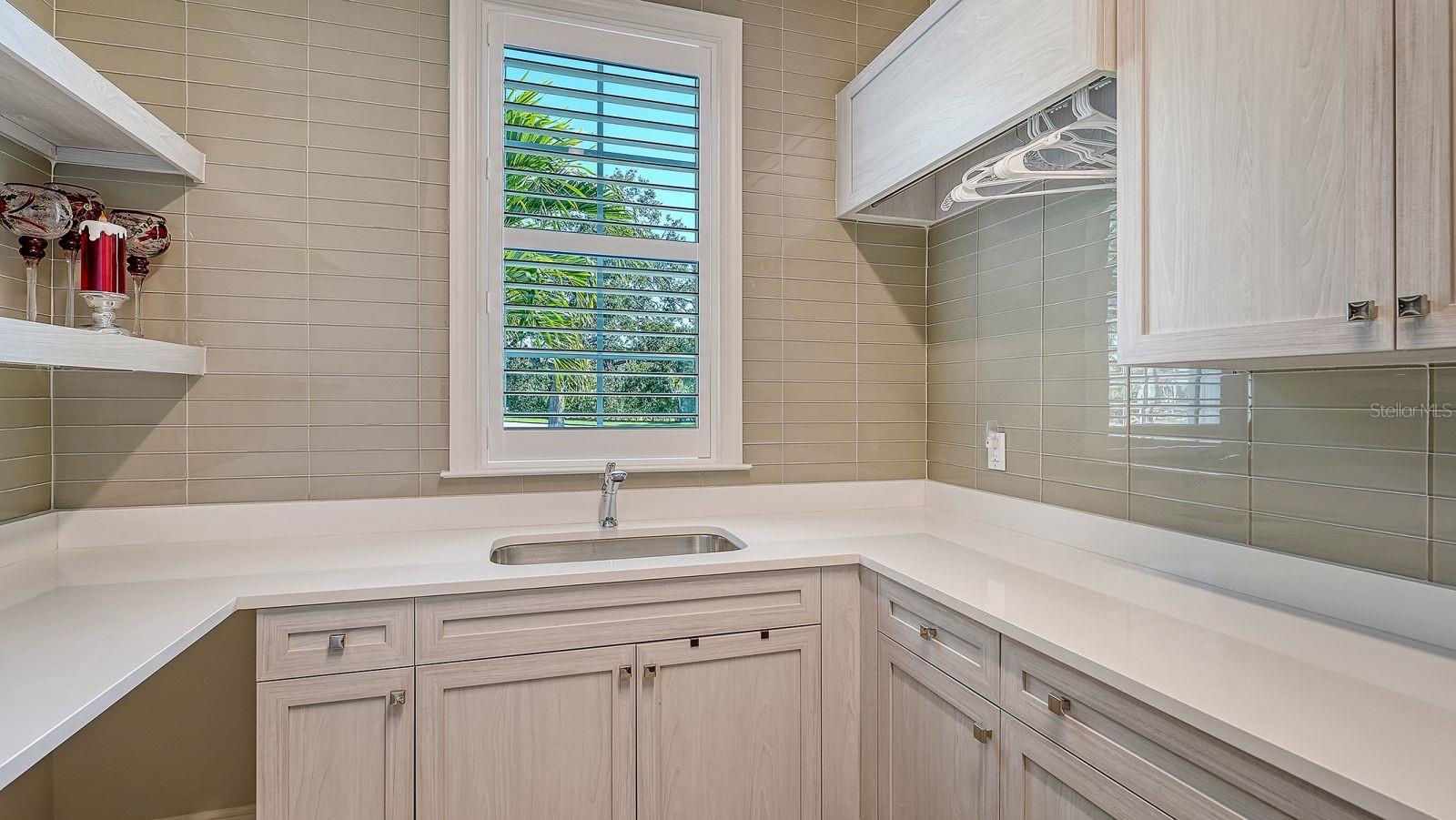 BENEVA OAKS - Residential