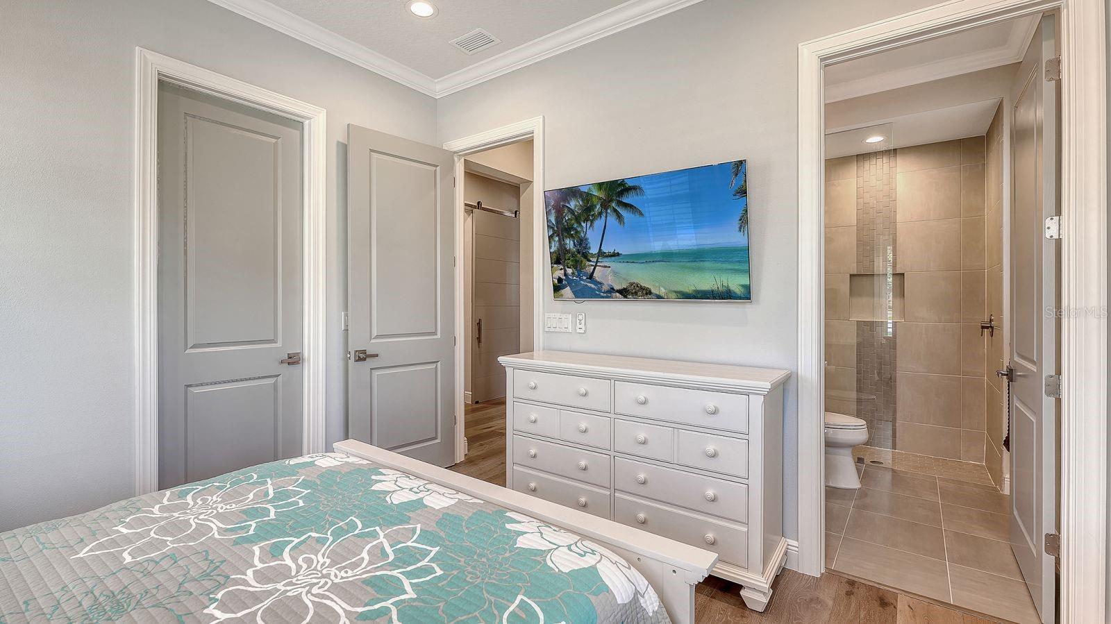 BENEVA OAKS - Residential