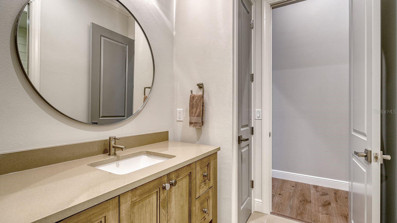 BENEVA OAKS - Residential