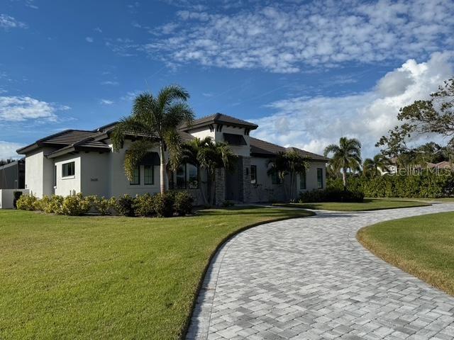 3605 BENEVA OAKS CIRCLE