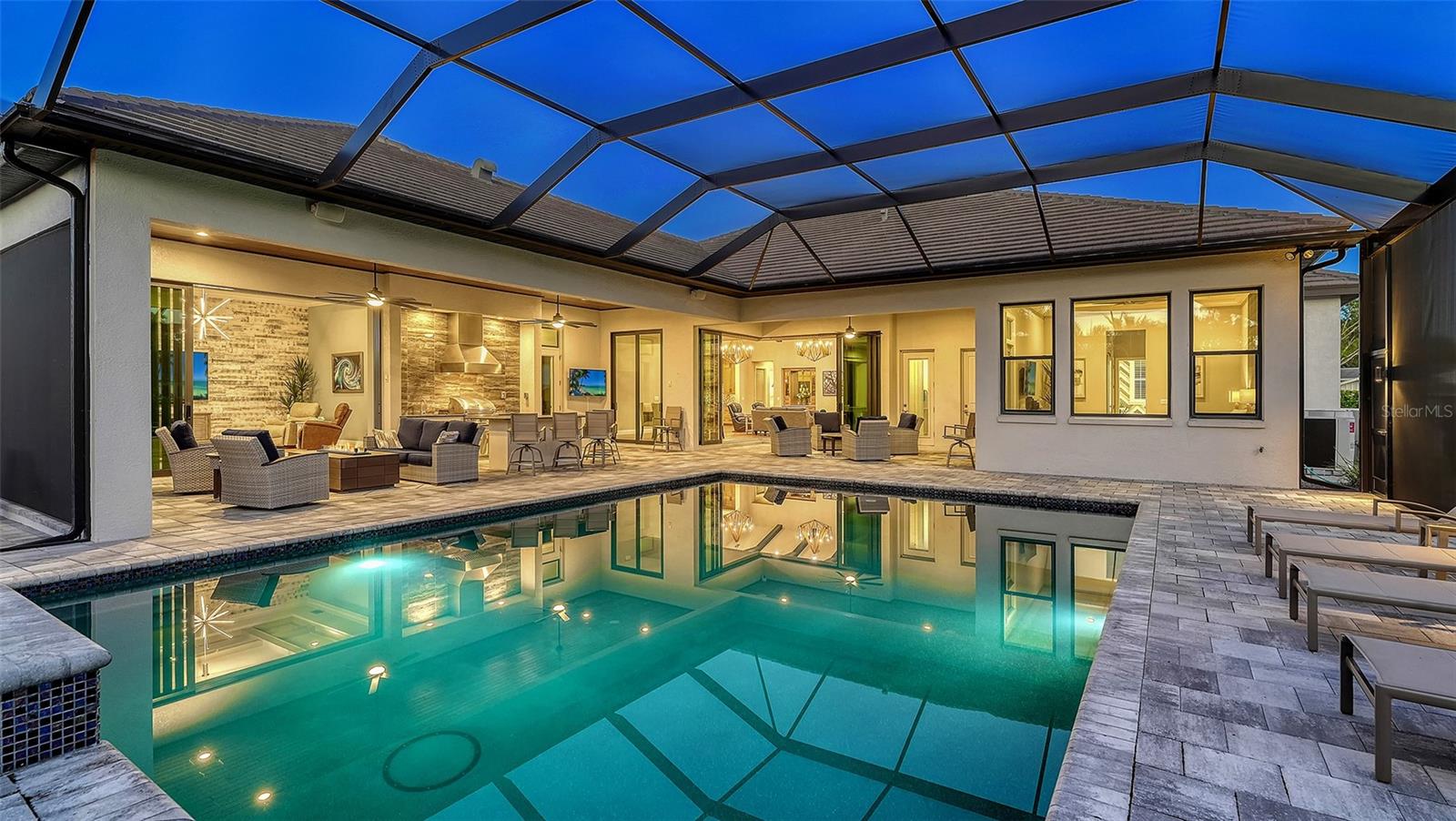 BENEVA OAKS - Residential