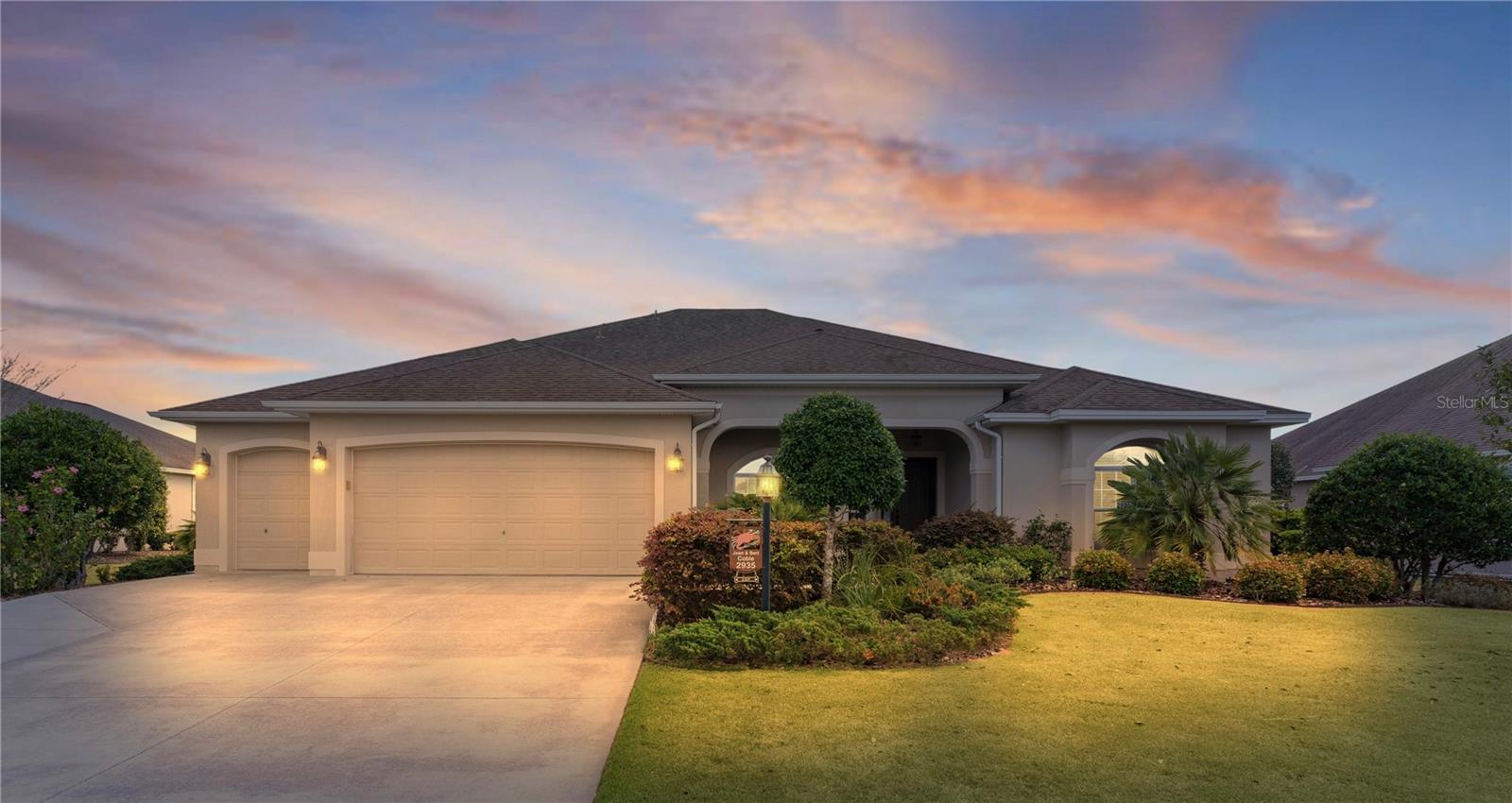 2935 CEDAR GROVE LOOP