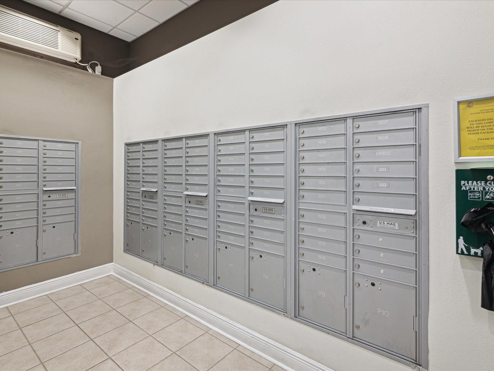 STATION SQUARE CONDO - Residential