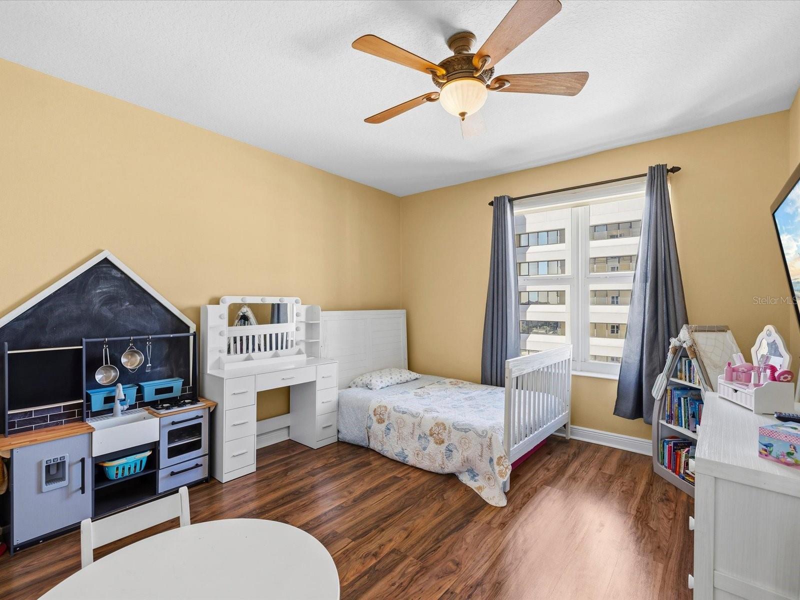 STATION SQUARE CONDO - Residential