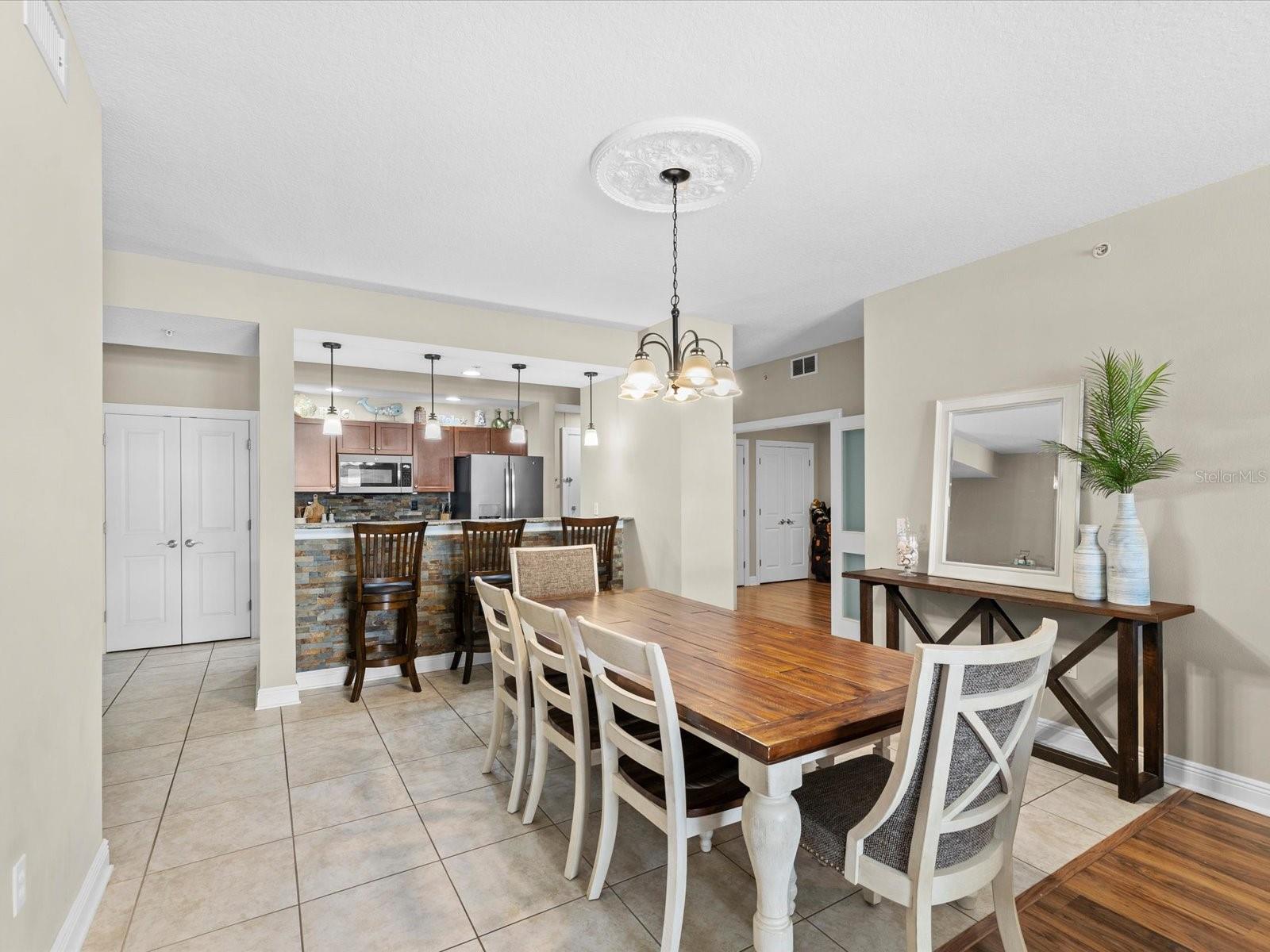 STATION SQUARE CONDO - Residential