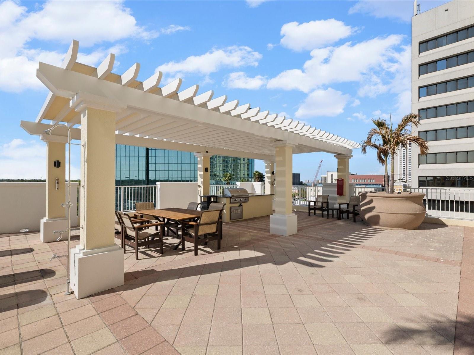 STATION SQUARE CONDO - Residential