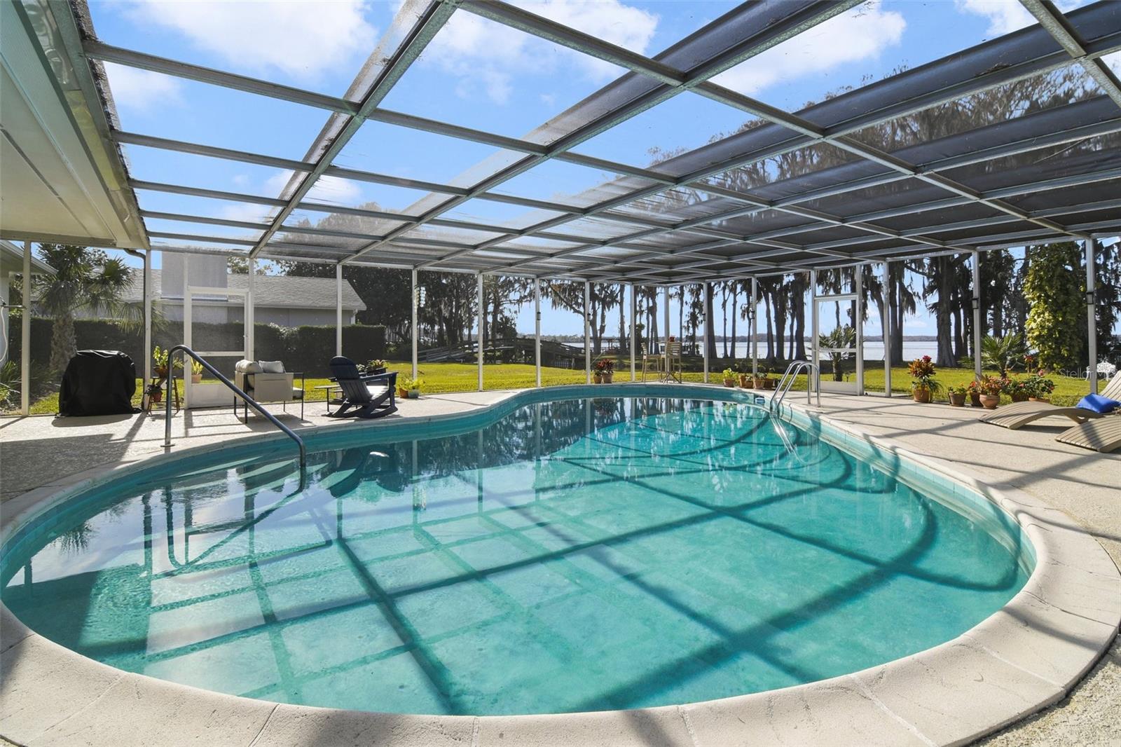 1401 LAKE SHORE BOULEVARD