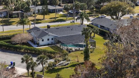 A home in TAVARES