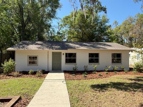 Photo of 1013 NW 41st Avenue, Gainesville, FL 32609 (MLS # GC539615)