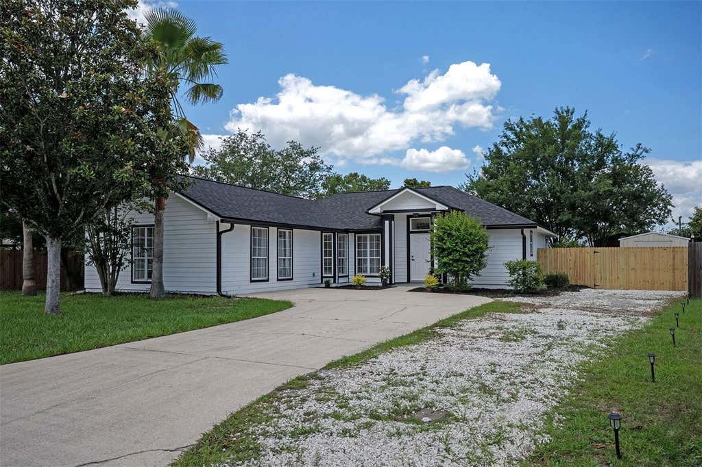 Photo of 3210 Sarahs Court, Green Cove Springs, FL 32043 (MLS # FC318990)