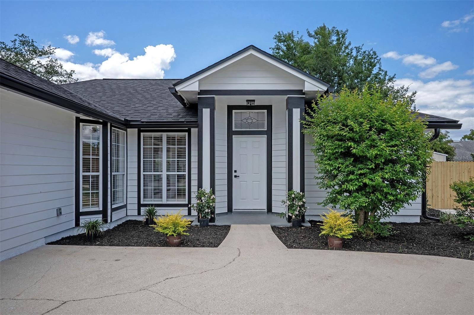 3210 SARAHS COURT