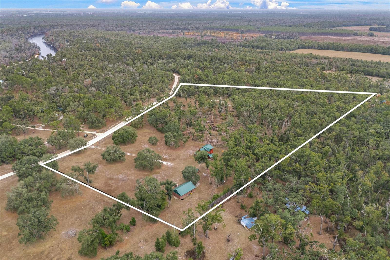 SUWANNEE COVE SUB - Residential