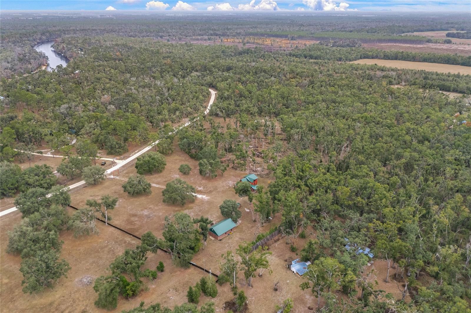 SUWANNEE COVE SUB - Residential