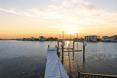 1818 Dolphin Boulevard S, St Petersburg, FL 33707