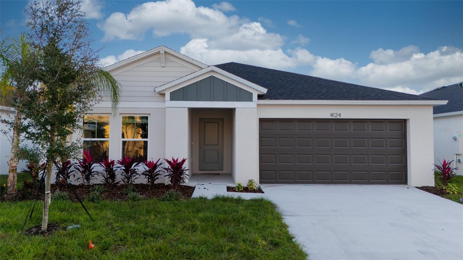 VVYNNSTONE PH 1 - Residential Lease