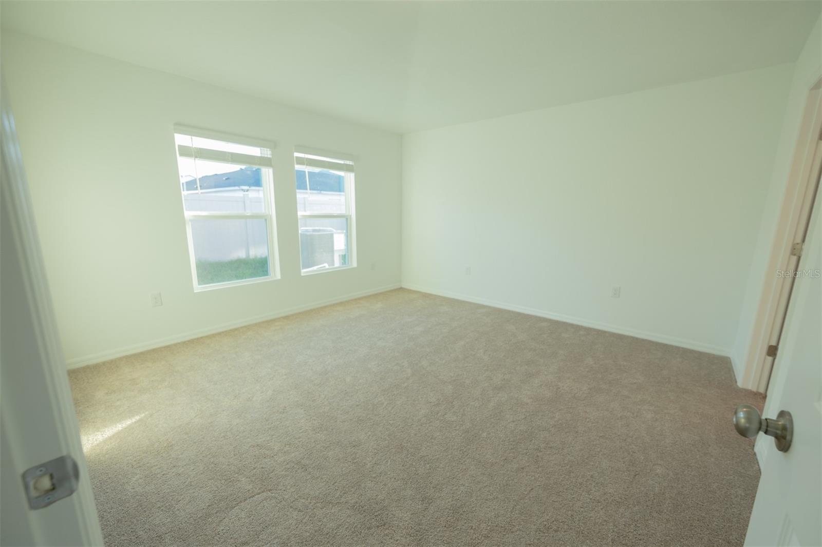 VVYNNSTONE PH 1 - Residential Lease