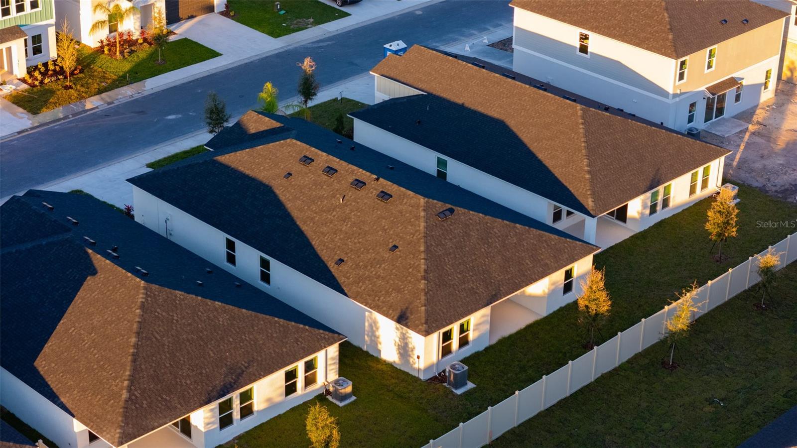 VVYNNSTONE PH 1 - Residential Lease