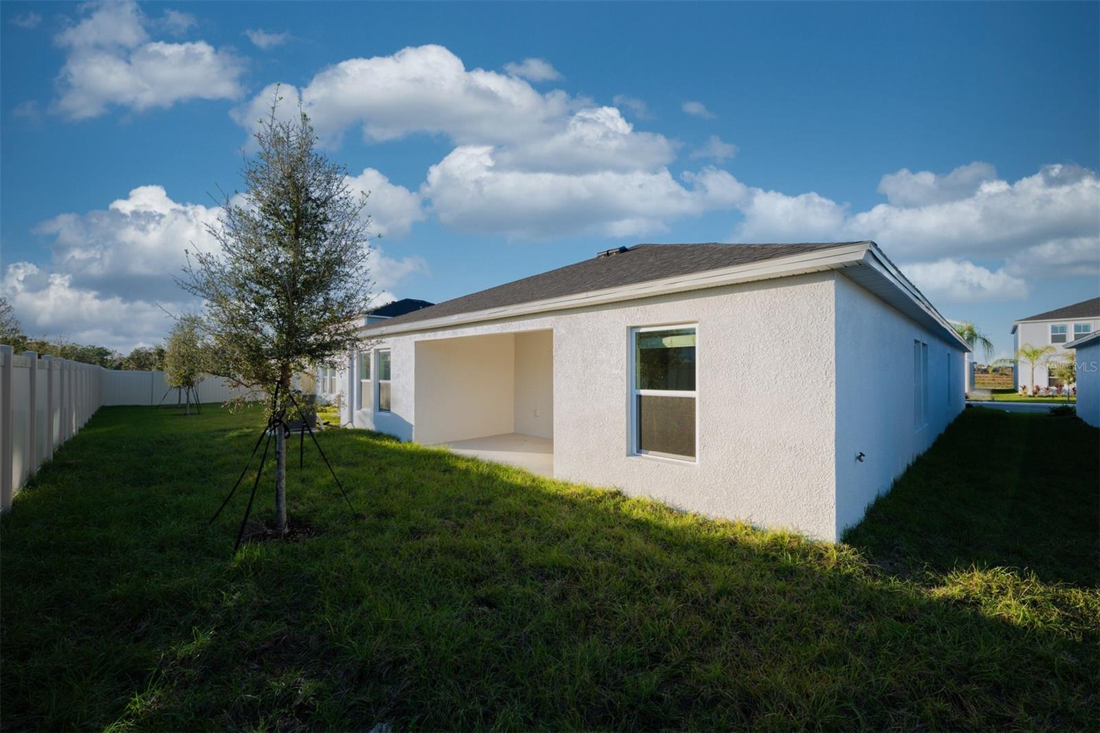 VVYNNSTONE PH 1 - Residential Lease