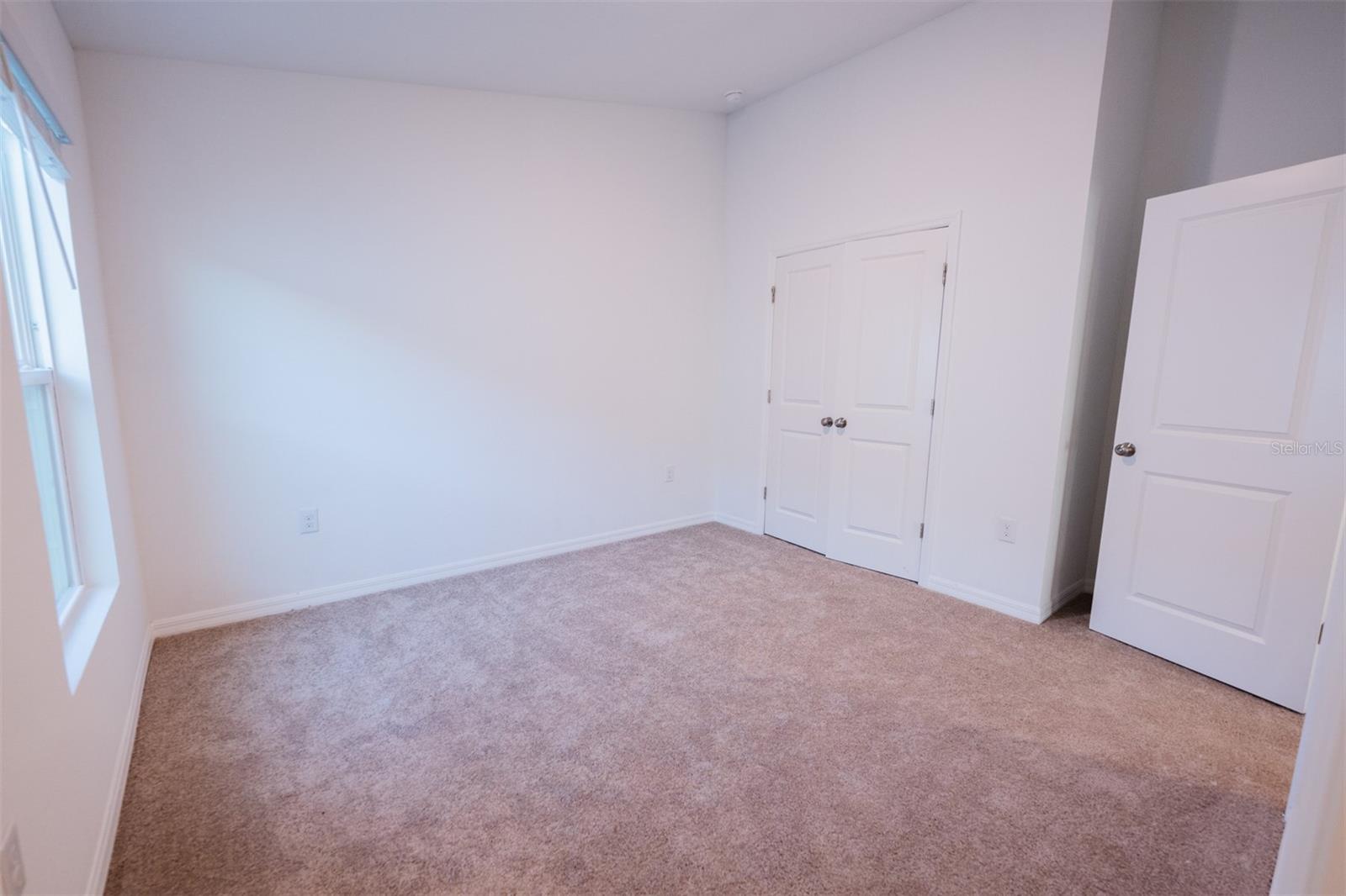 VVYNNSTONE PH 1 - Residential Lease