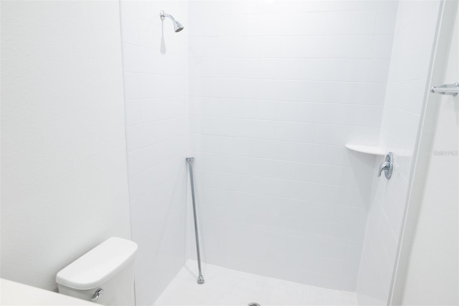 VVYNNSTONE PH 1 - Residential Lease