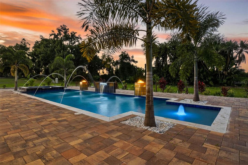 Photo of 10908 Flint Estates Drive, Thonotosassa, FL 33592 (MLS # TB8438650)