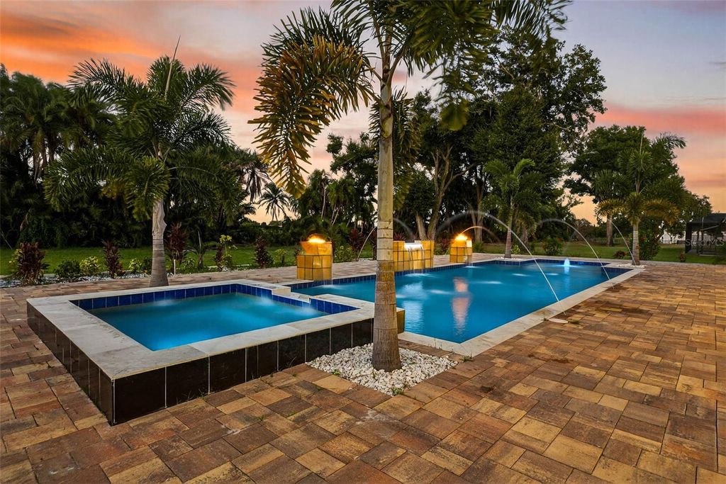 Photo of 10908 Flint Estates Drive, Thonotosassa, FL 33592 (MLS # TB8438650)