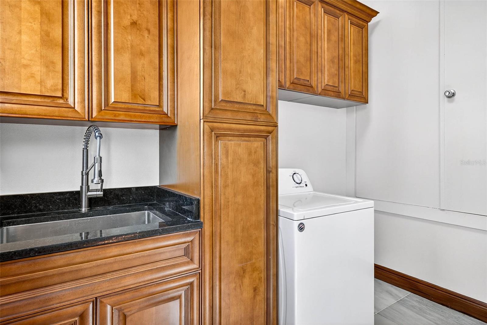 FLINT LAKE ESTATES SUB - Residential