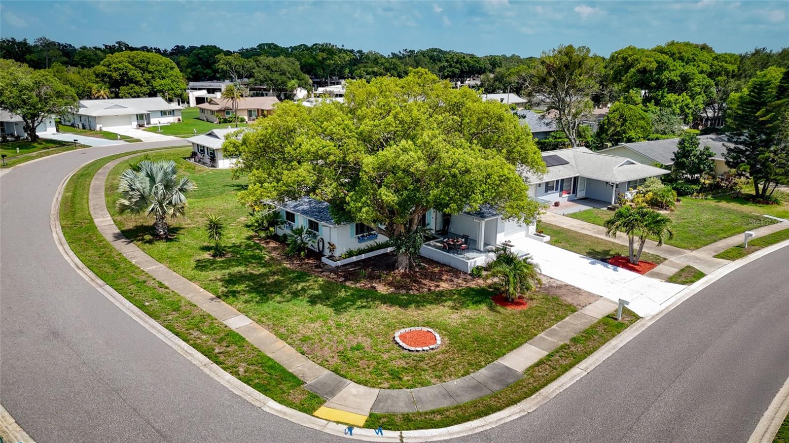 1496 QUEEN ANNE DRIVE