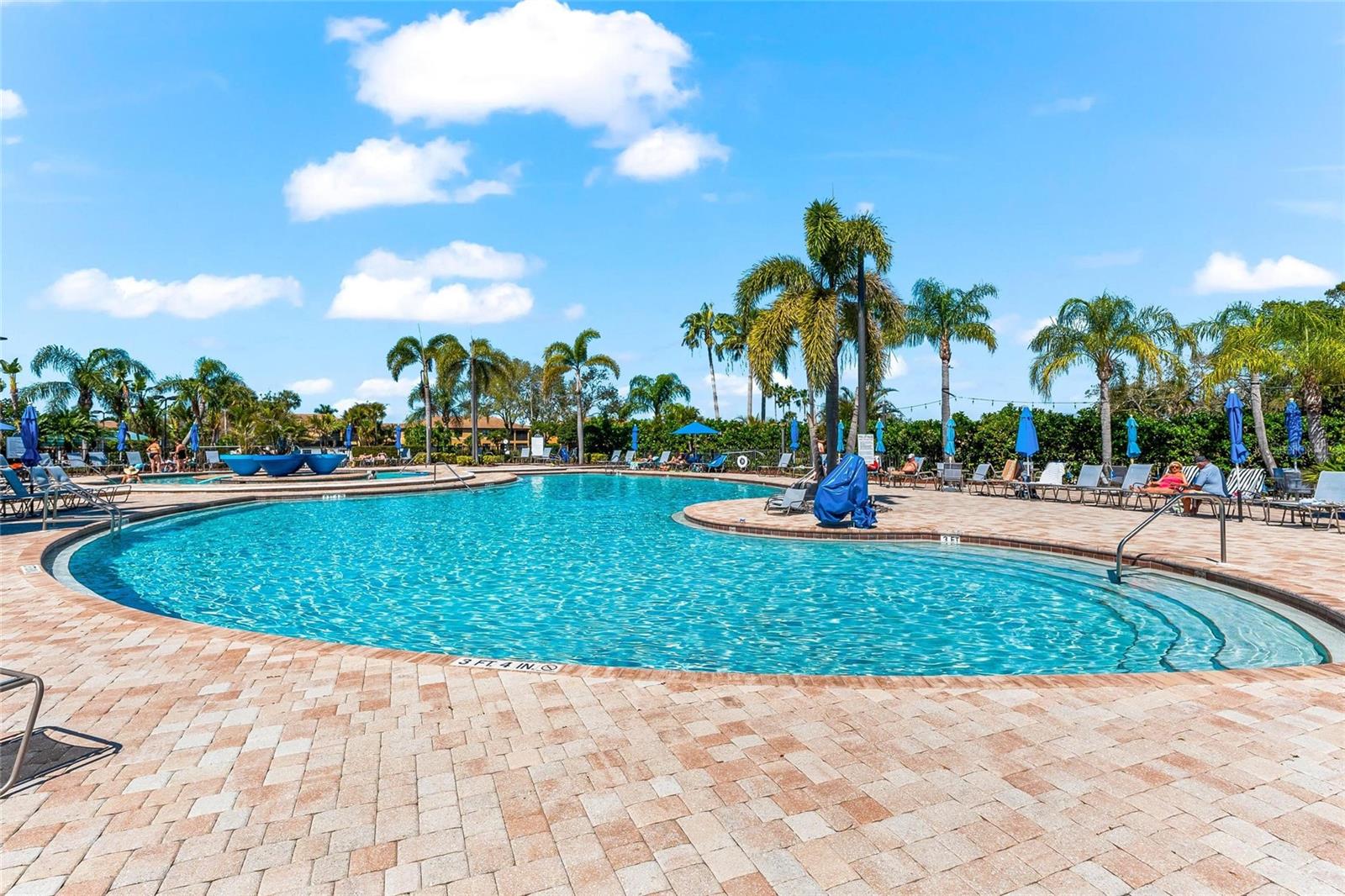 RIVER STRAND - Residential Lease