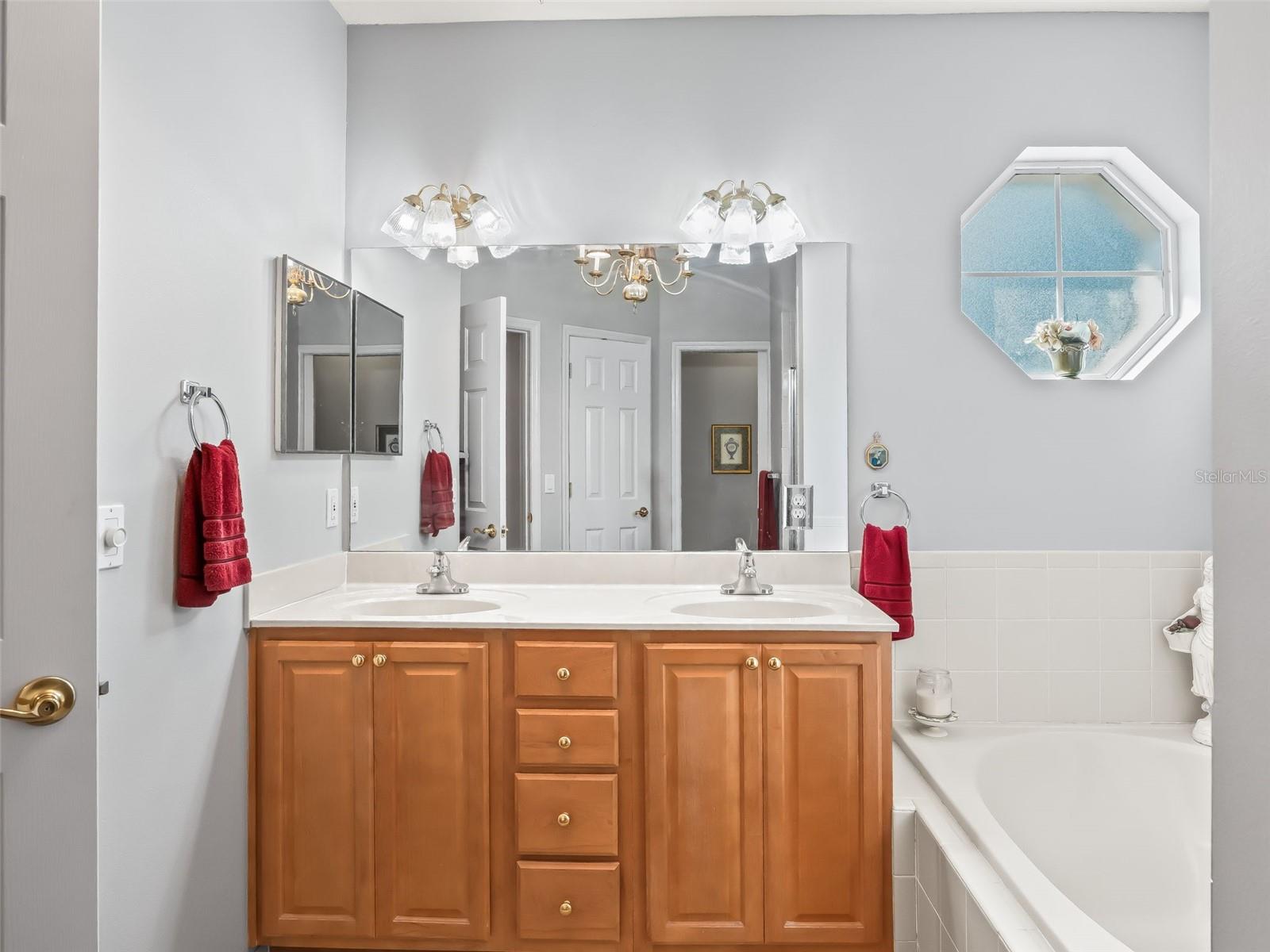 LAKES LADY LAKE - Residential