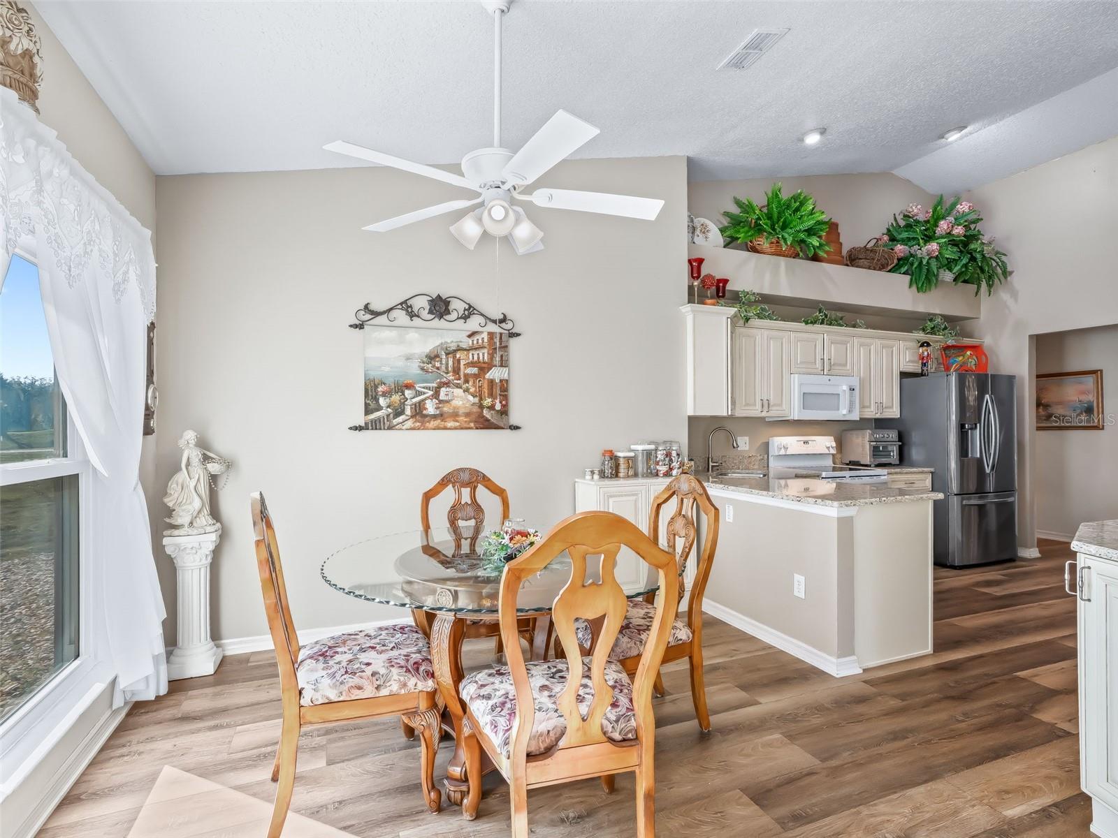 LAKES LADY LAKE - Residential