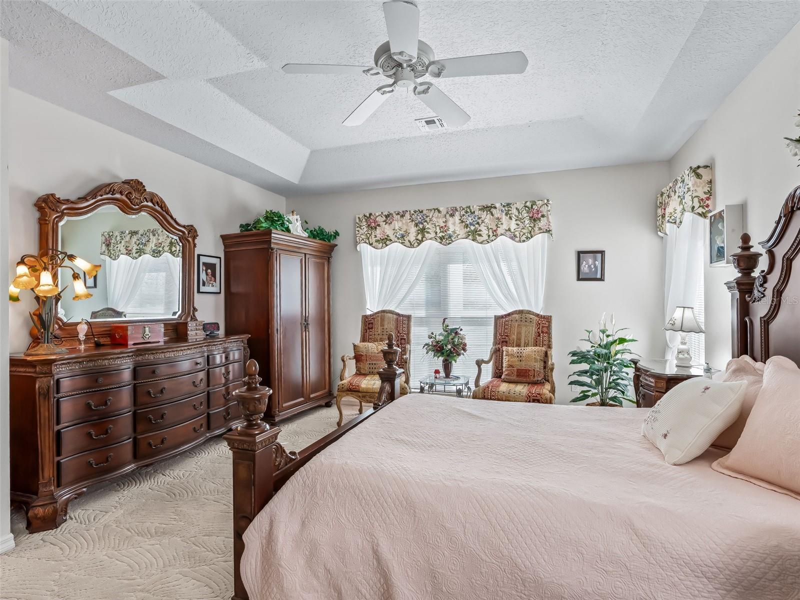 LAKES LADY LAKE - Residential