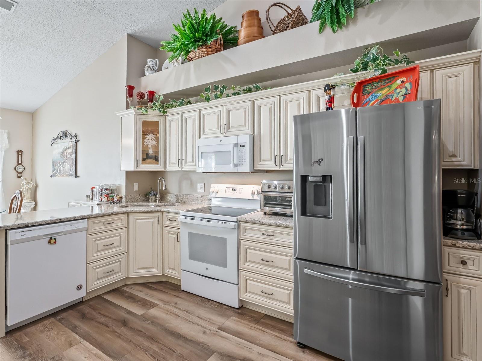 LAKES LADY LAKE - Residential