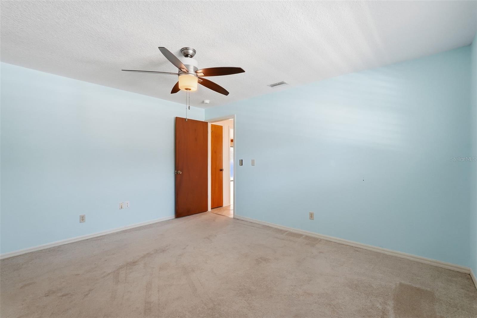 LANDMARK WOODS OF COUNTRYSIDE - Residential