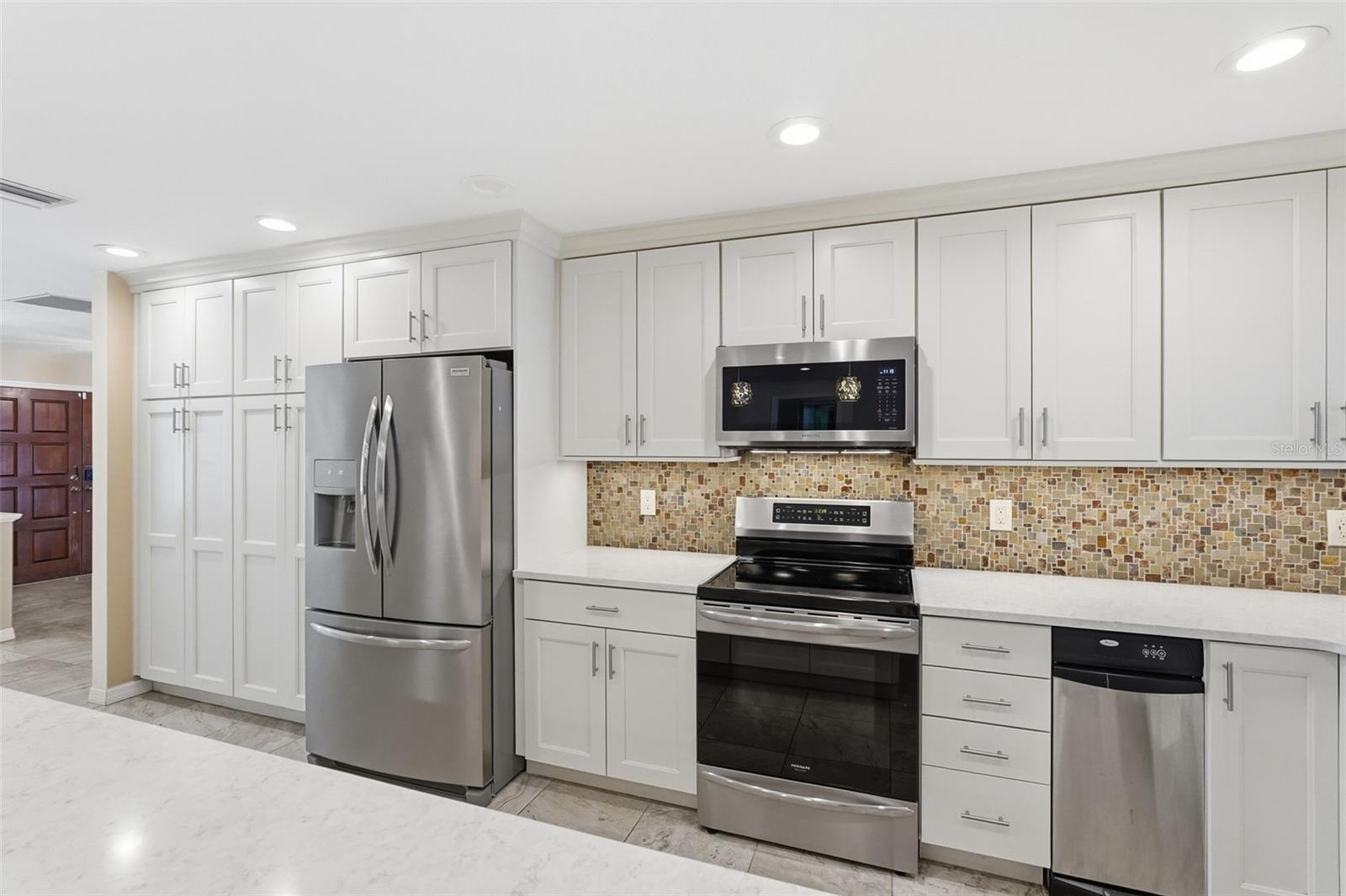 LANDMARK WOODS OF COUNTRYSIDE - Residential