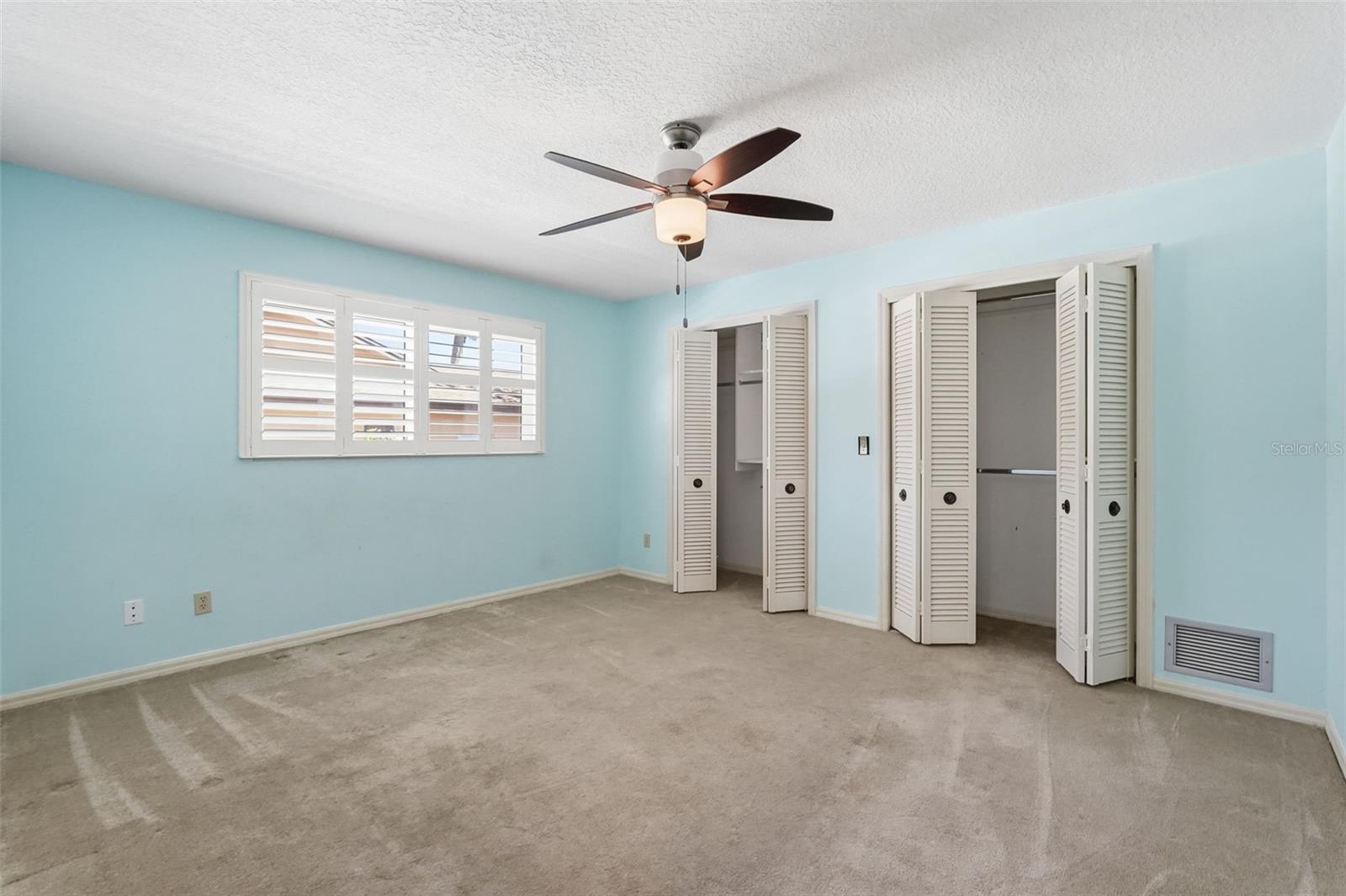 LANDMARK WOODS OF COUNTRYSIDE - Residential