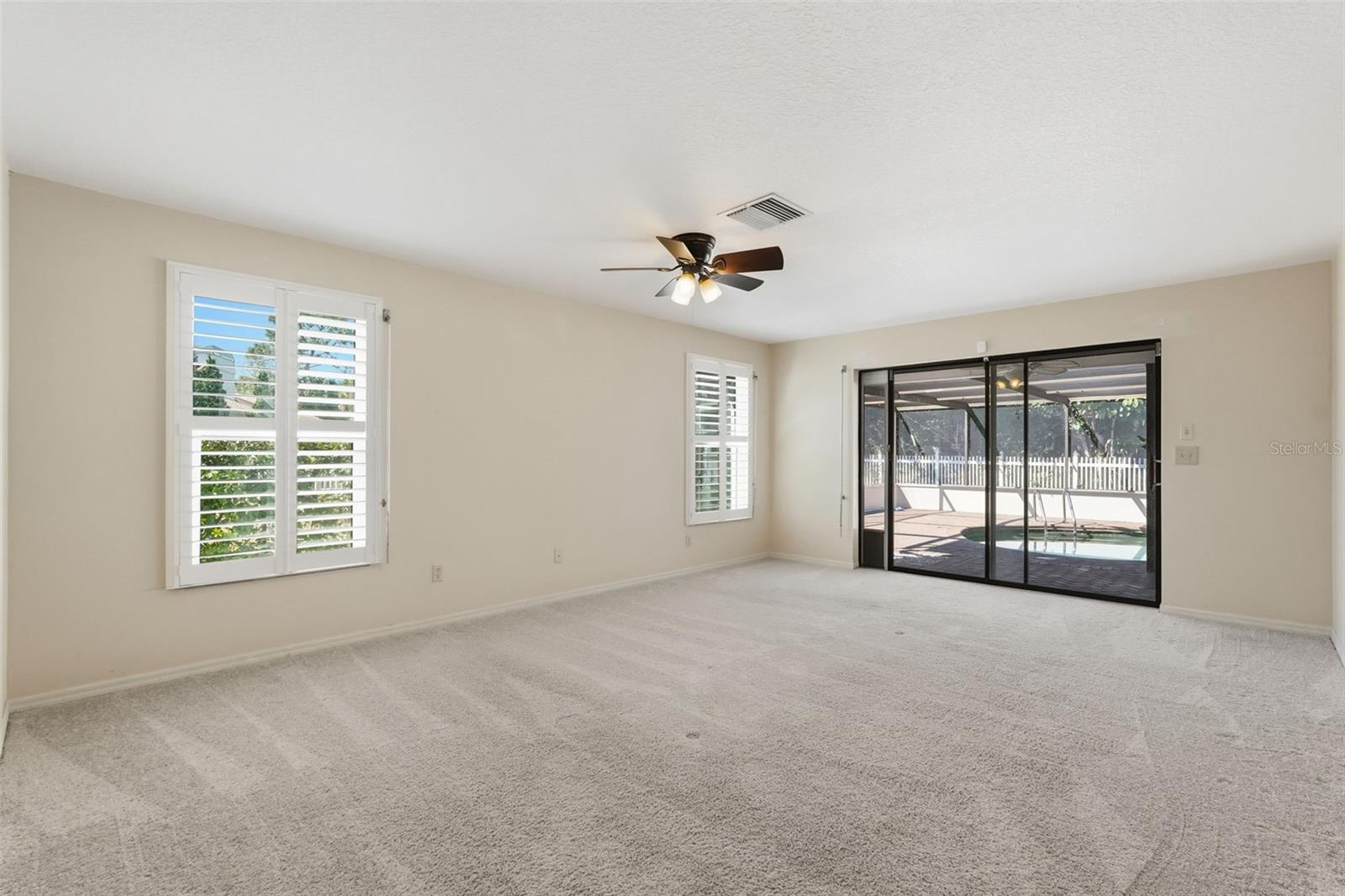 LANDMARK WOODS OF COUNTRYSIDE - Residential