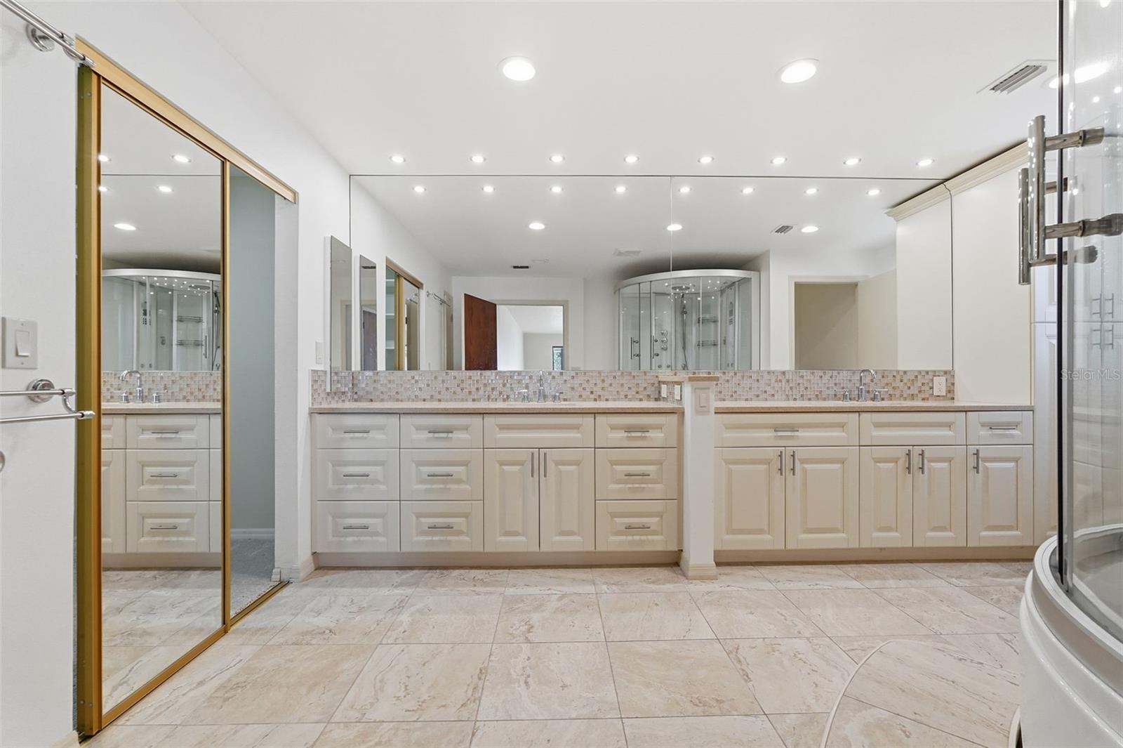 LANDMARK WOODS OF COUNTRYSIDE - Residential