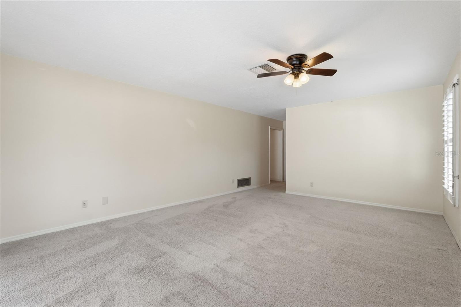 LANDMARK WOODS OF COUNTRYSIDE - Residential