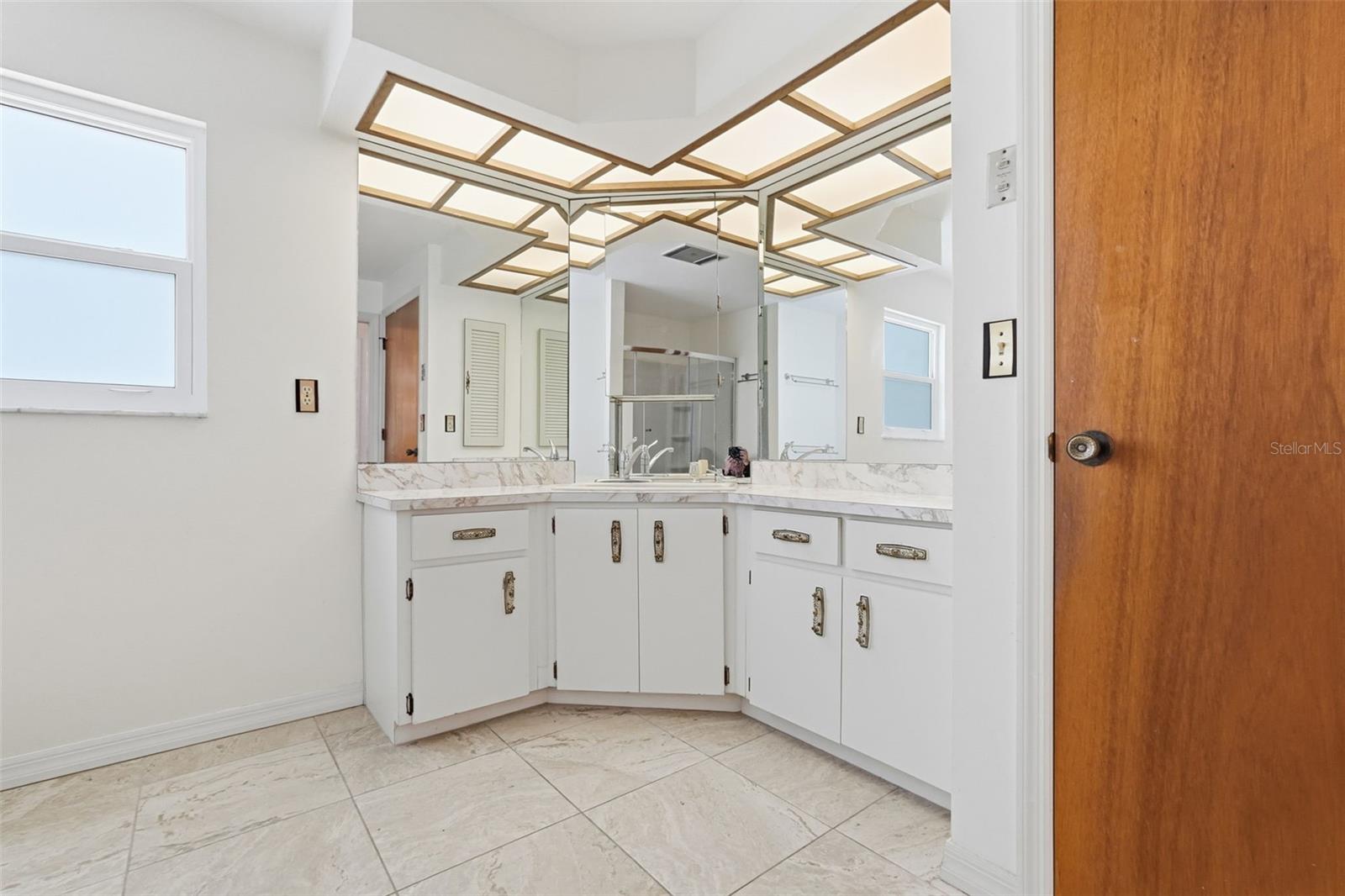 LANDMARK WOODS OF COUNTRYSIDE - Residential