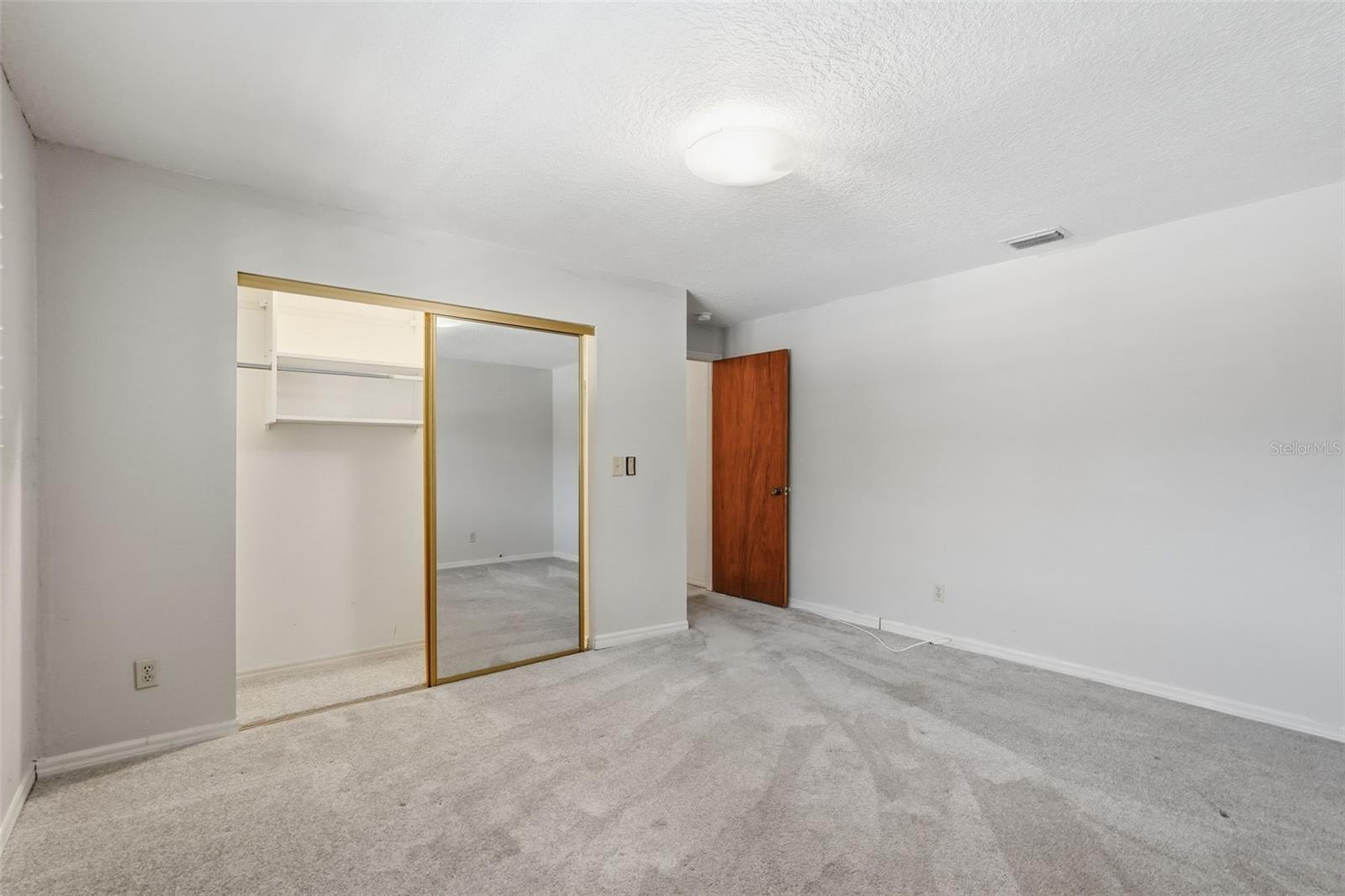 LANDMARK WOODS OF COUNTRYSIDE - Residential