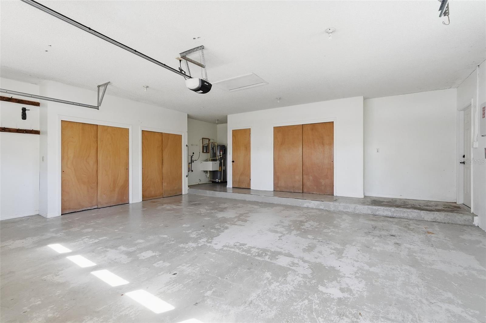 LANDMARK WOODS OF COUNTRYSIDE - Residential