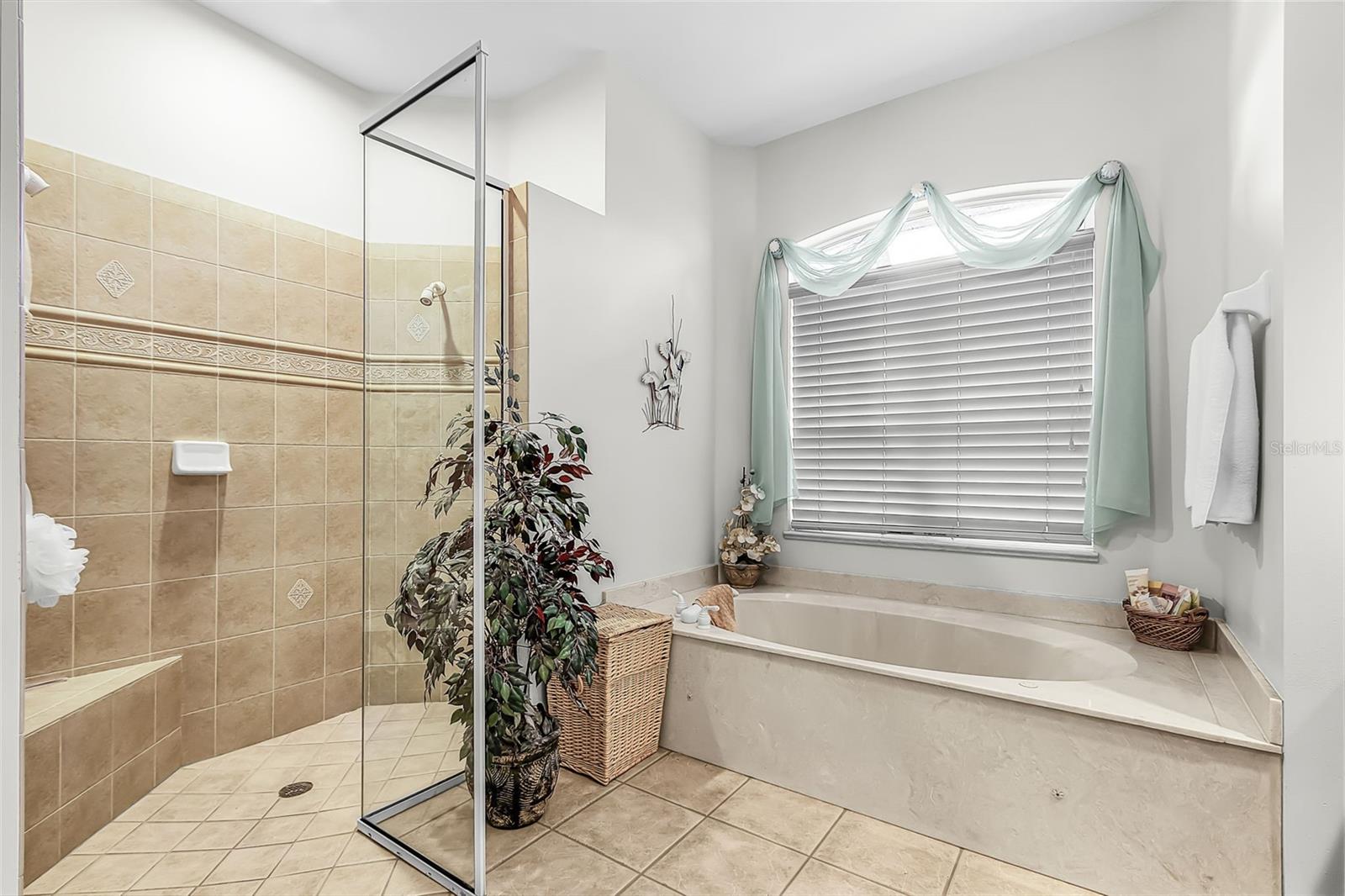 PUNTA GORDA ISLES SEC 11 - Residential