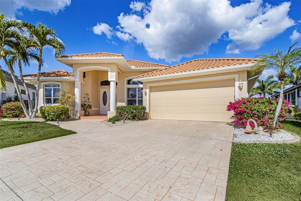 Photo of 400 Gun Cay Lane, Punta Gorda, FL 33950 (MLS # C7519992)