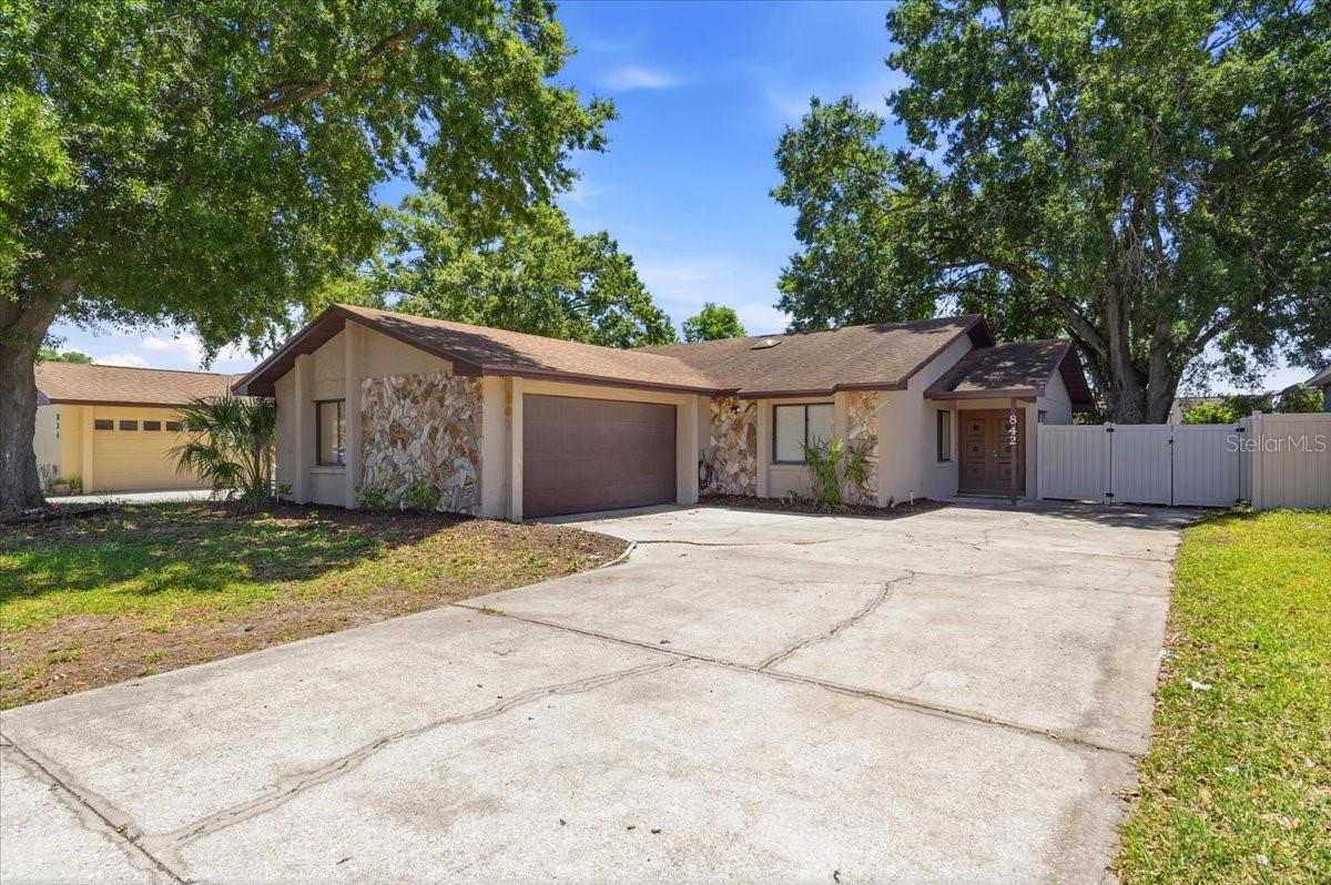 WEDGEWOOD GOLF & COUNTRY CLUB PH 01 - Residential