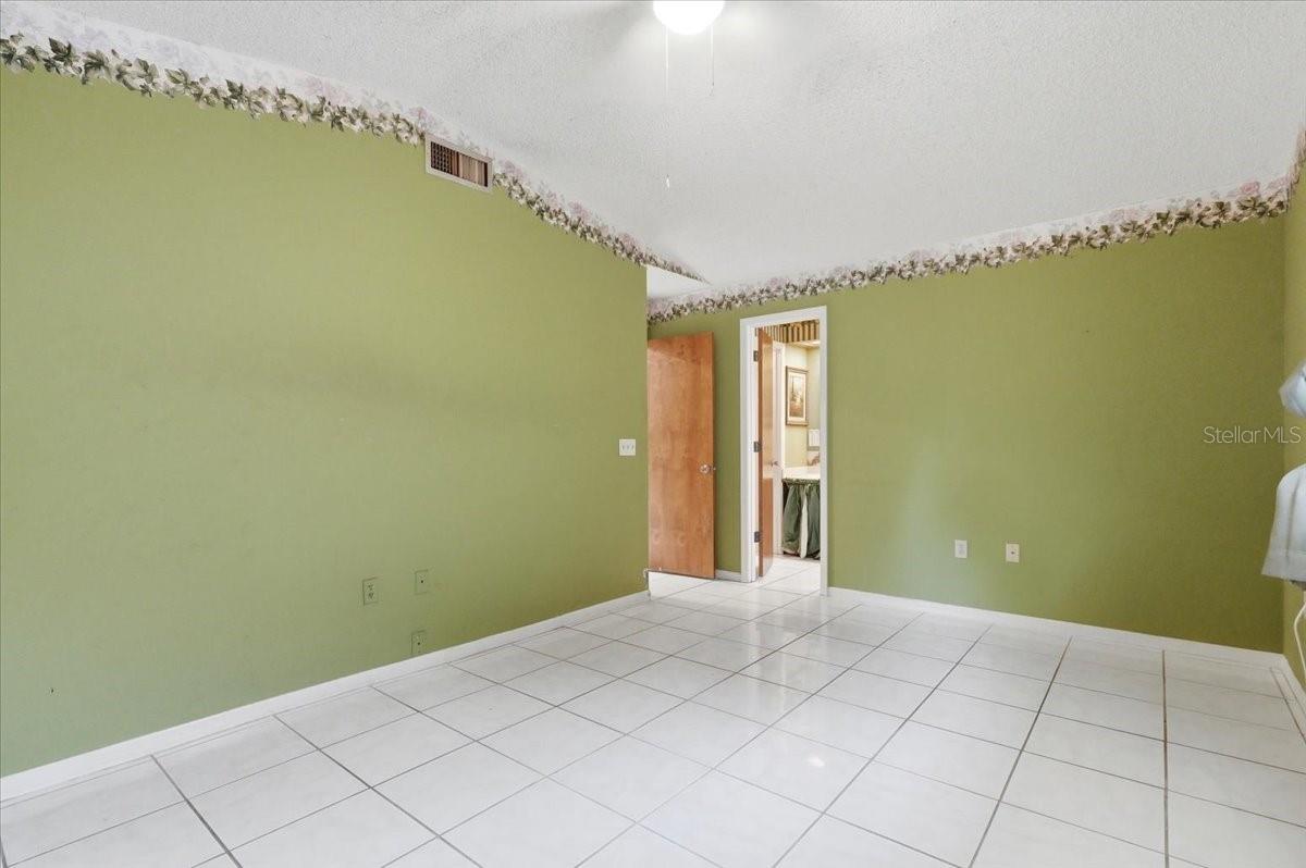 WEDGEWOOD GOLF & COUNTRY CLUB PH 01 - Residential