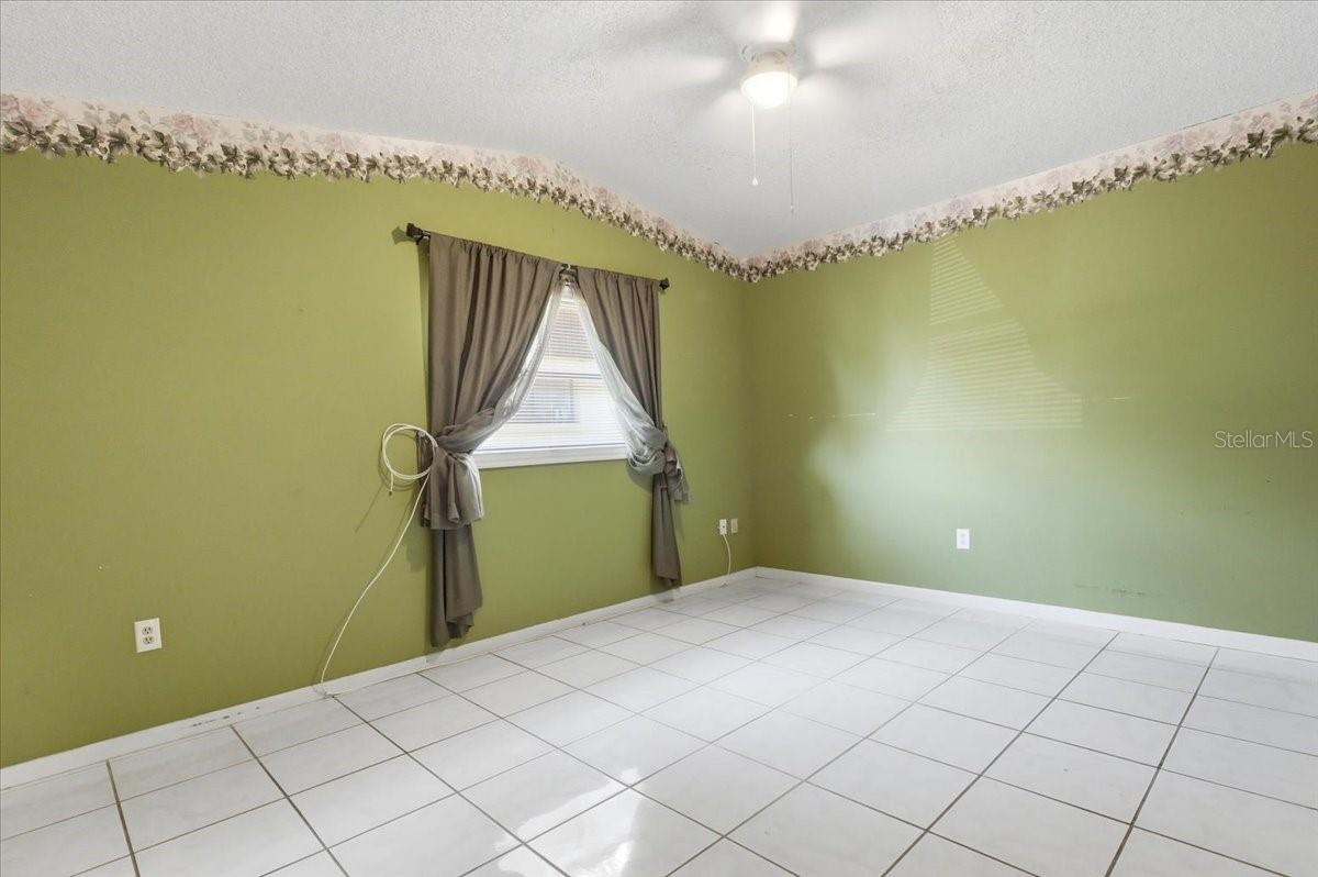 WEDGEWOOD GOLF & COUNTRY CLUB PH 01 - Residential